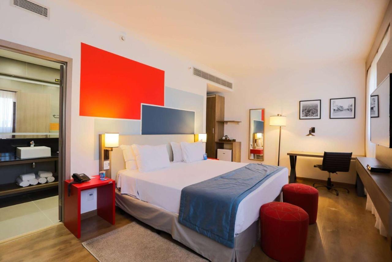 Tryp By Wyndham Ribeirao Preto Hotel Exterior photo A room at the hotel